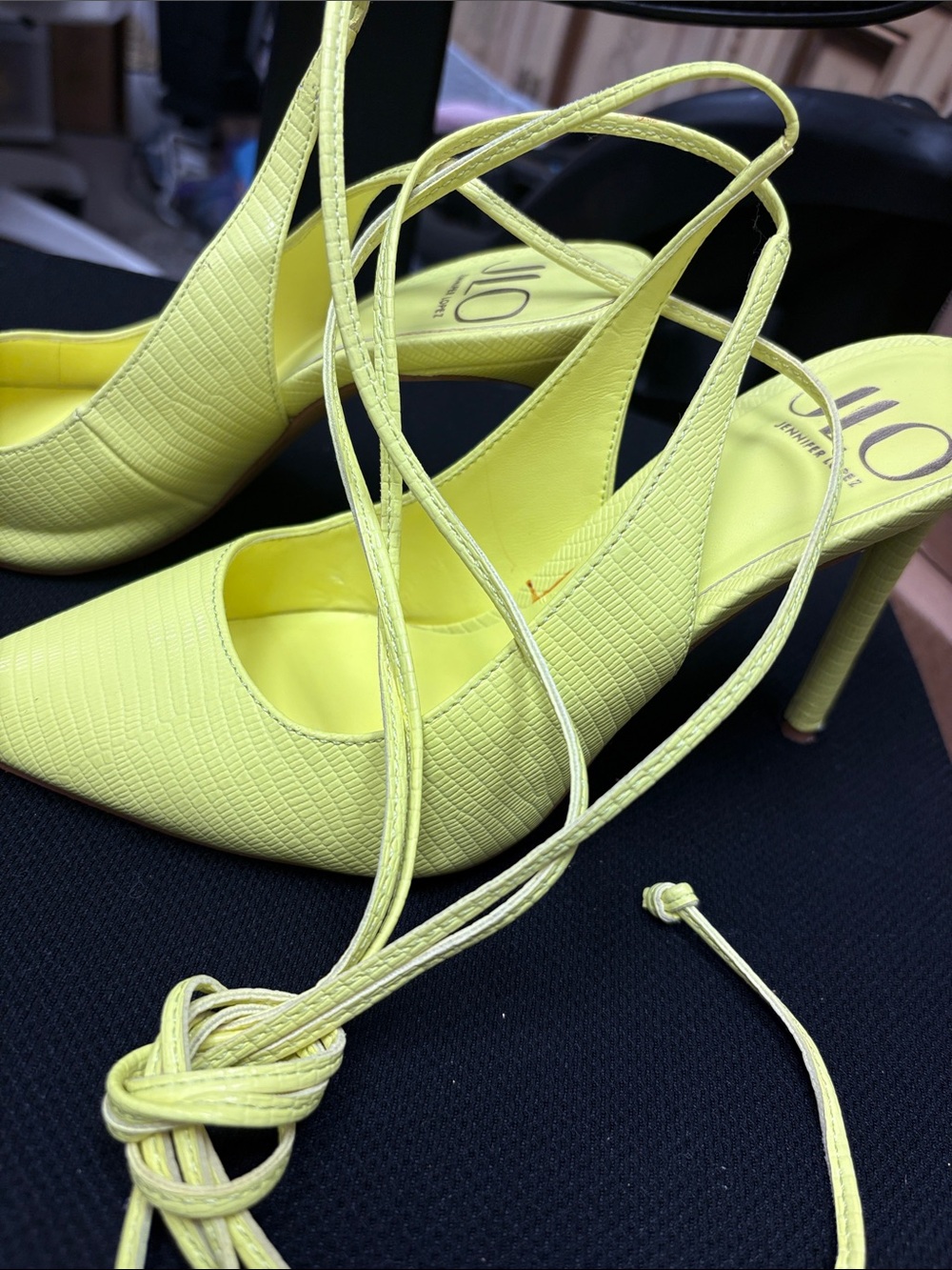 Jennifer Lopez Neon Lime Pointed Slingback Pumps with Wrap Ties - Picture 2 of 3